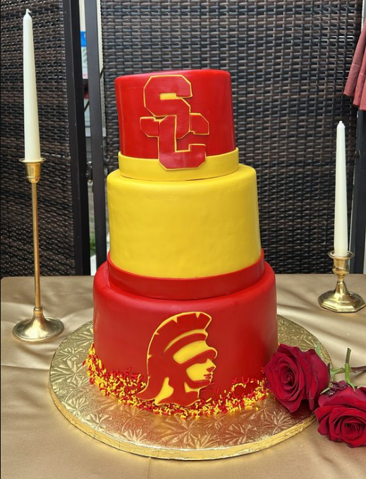 birthday cake for costumer in laguna beach