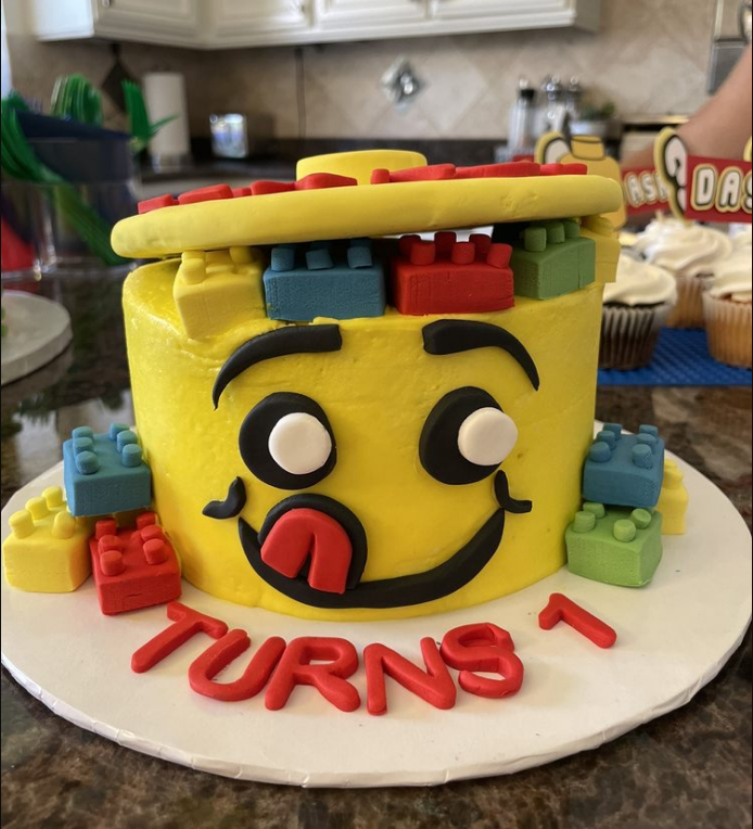 custom birthday cake for laguna niguel costumer