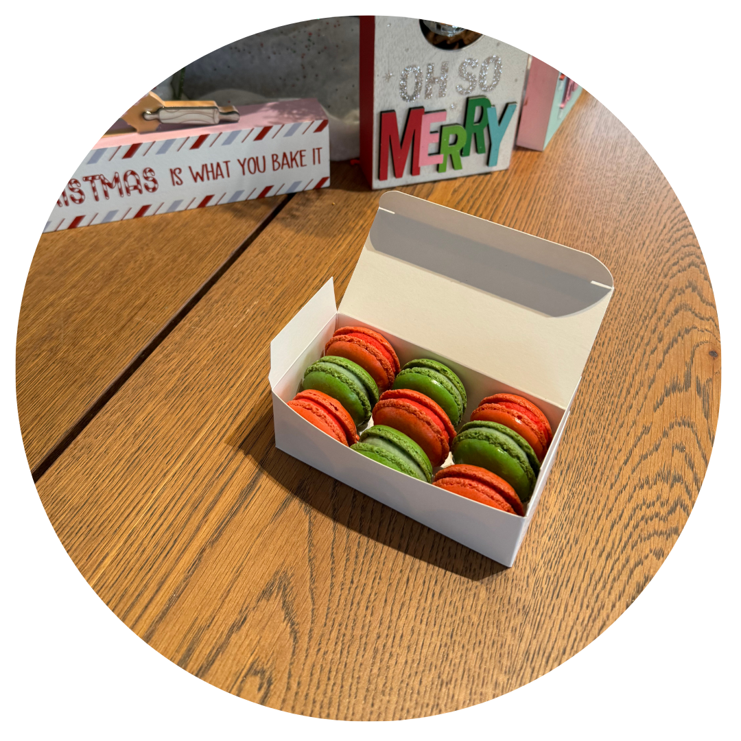 Christmas Macaron Box 9pc