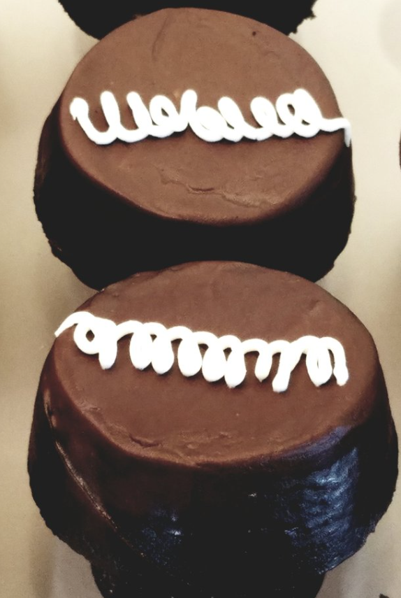 custom chocolate cupcakes for laguna niguel costumer