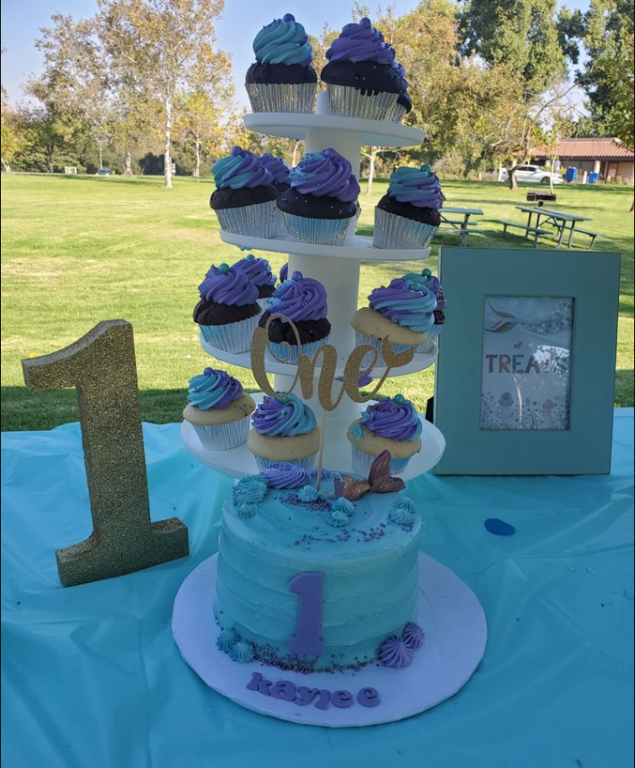 custom cupcakes for irvine costumer